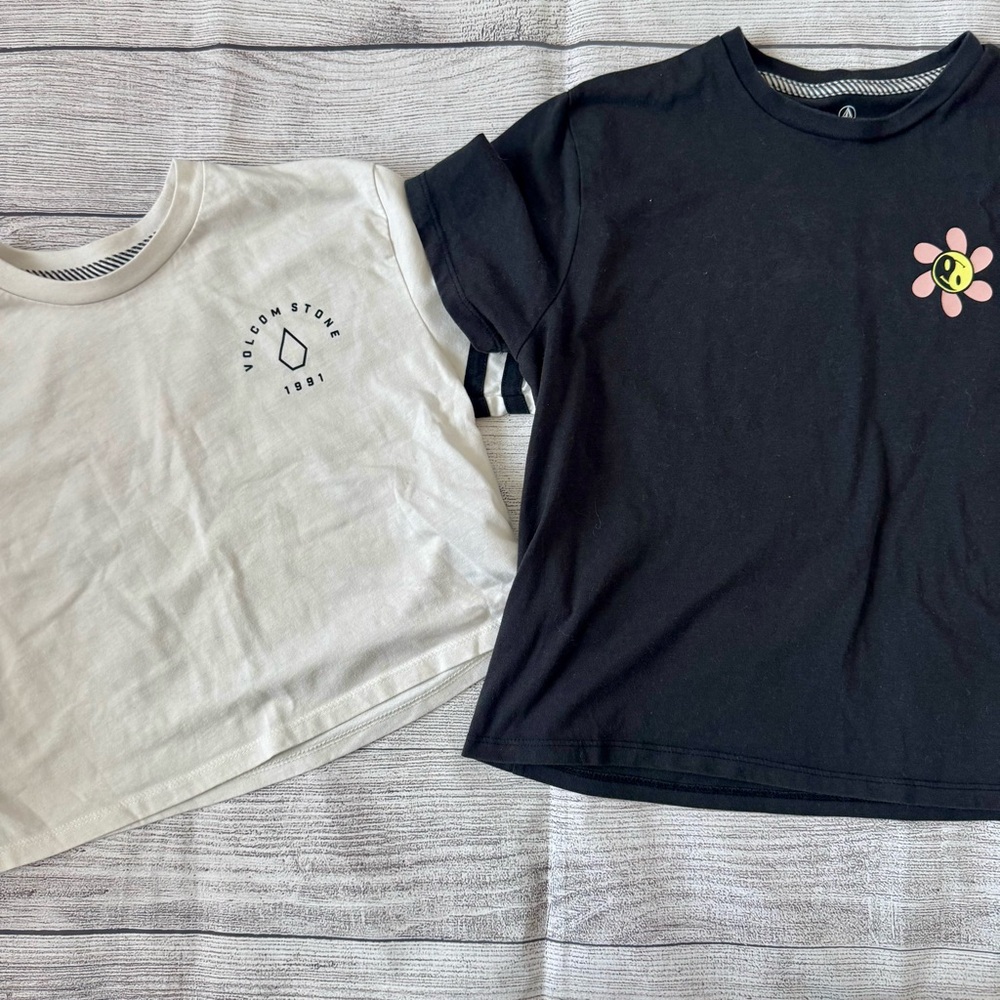 Volcom Tees - Picture 1 of 6